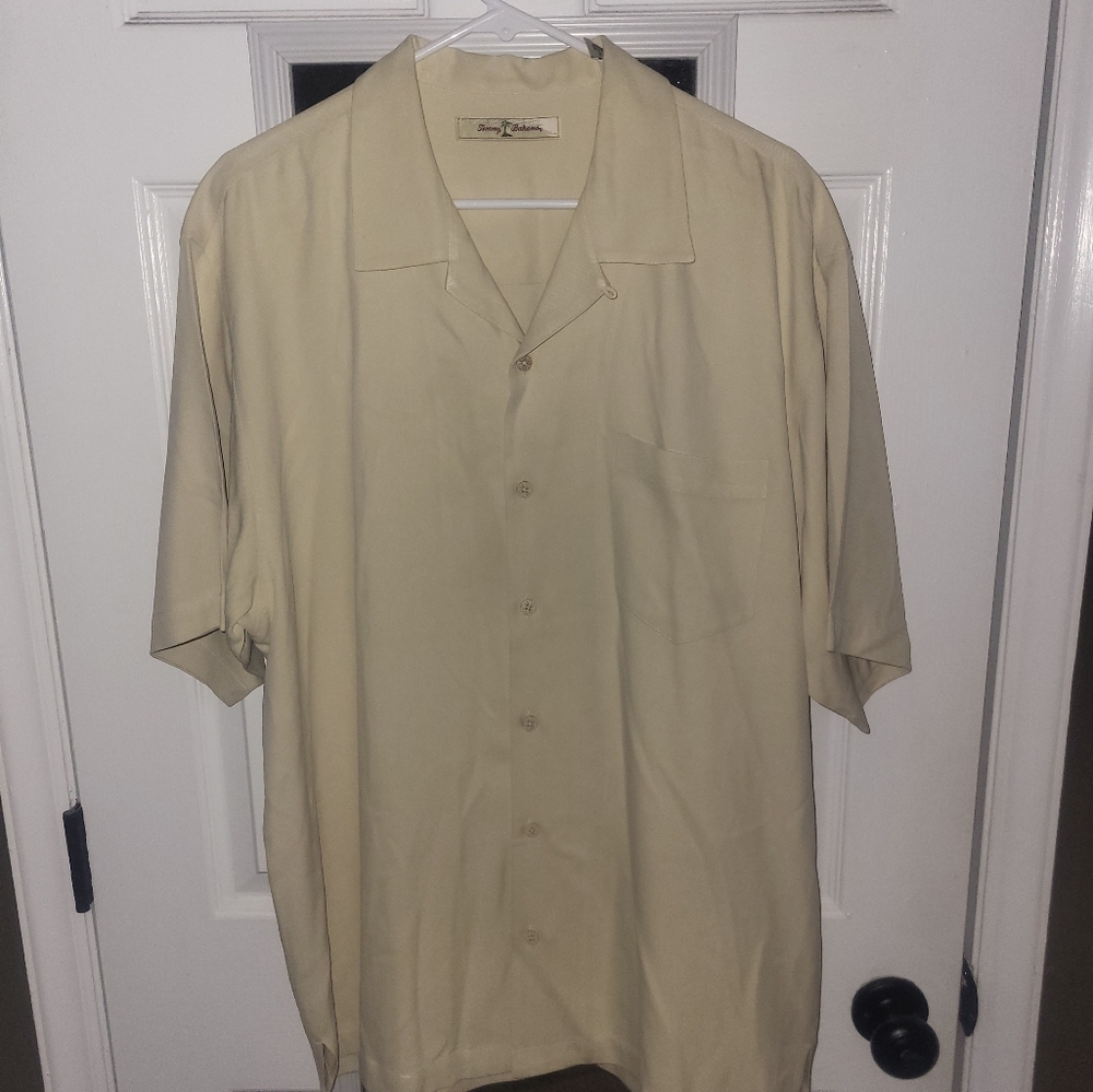 Tommy Bahama Button Down